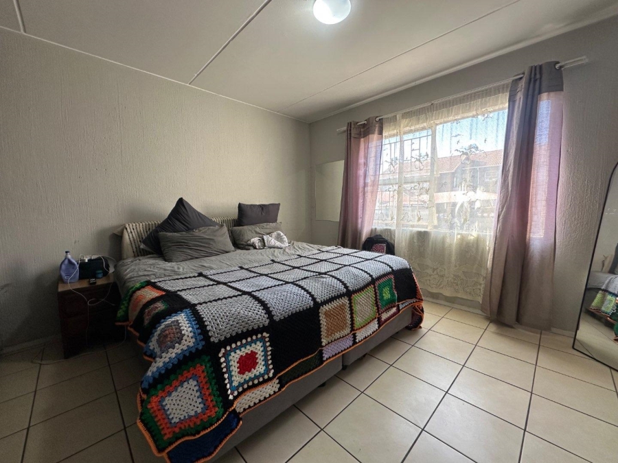 2 Bedroom Property for Sale in Vorna Valley Gauteng
