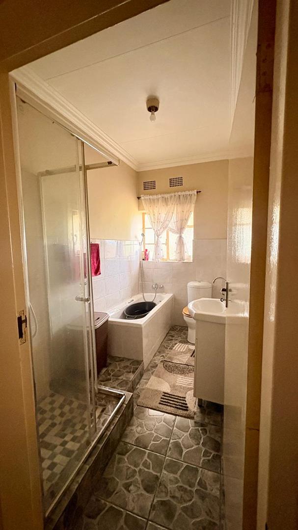 3 Bedroom Property for Sale in Rembrandt Park Gauteng