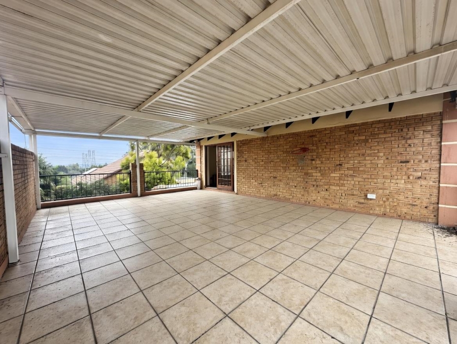 4 Bedroom Property for Sale in Eden Glen Gauteng