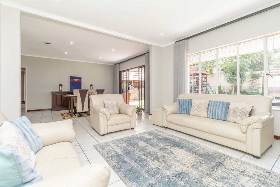 4 Bedroom Property for Sale in Northwold Gauteng