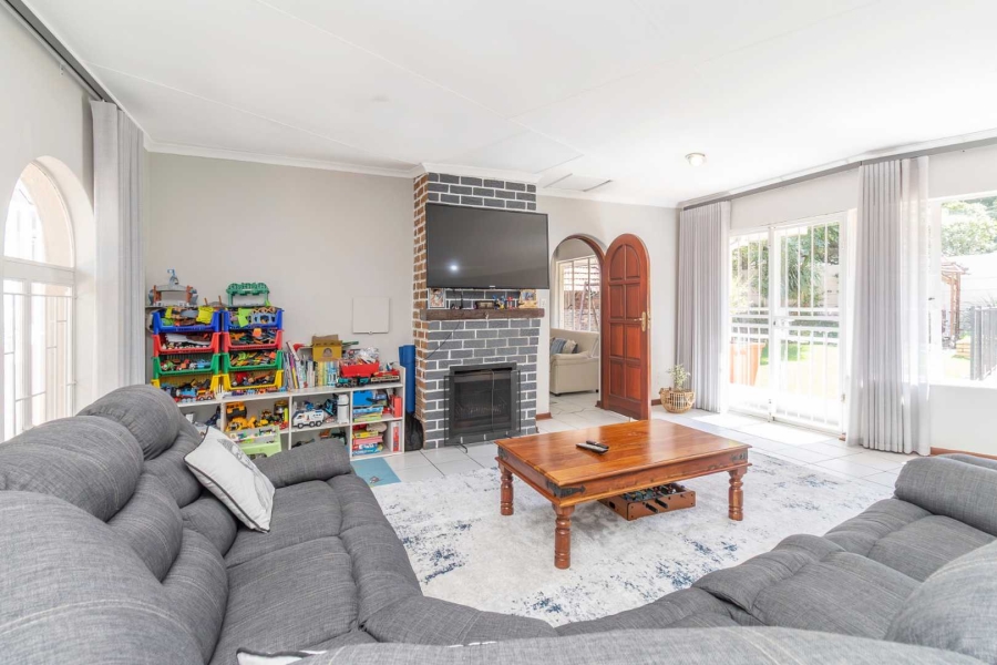 4 Bedroom Property for Sale in Northwold Gauteng