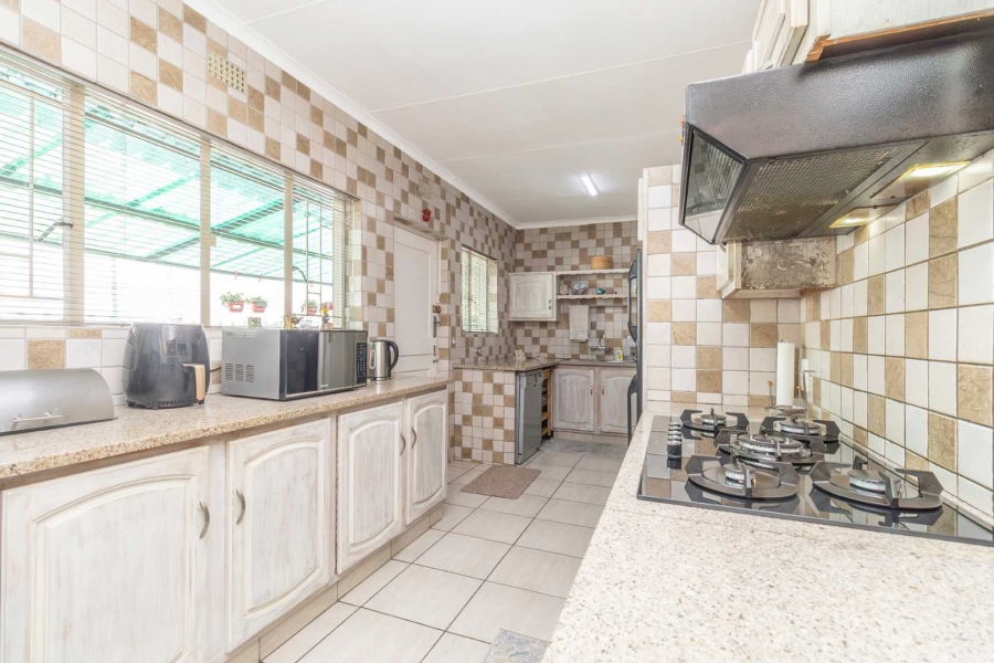 4 Bedroom Property for Sale in Northwold Gauteng