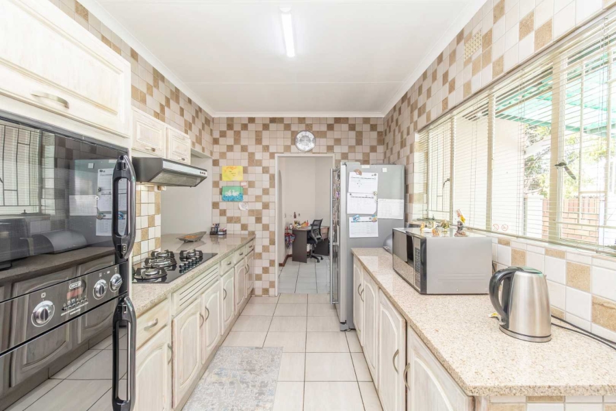 4 Bedroom Property for Sale in Northwold Gauteng