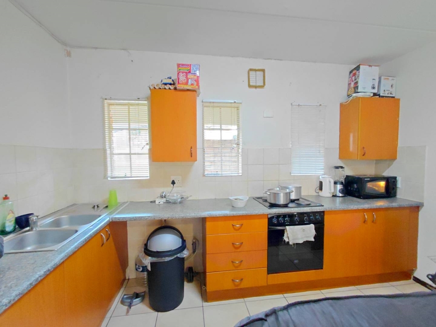 2 Bedroom Property for Sale in Laser Park Gauteng