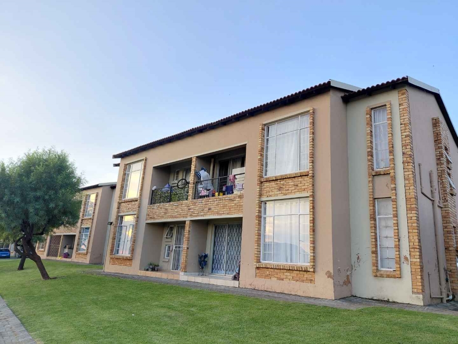 2 Bedroom Property for Sale in Laser Park Gauteng
