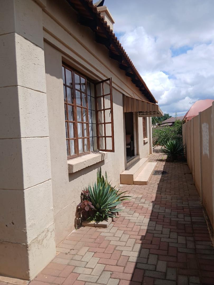 3 Bedroom Property for Sale in Pretoria North Gauteng