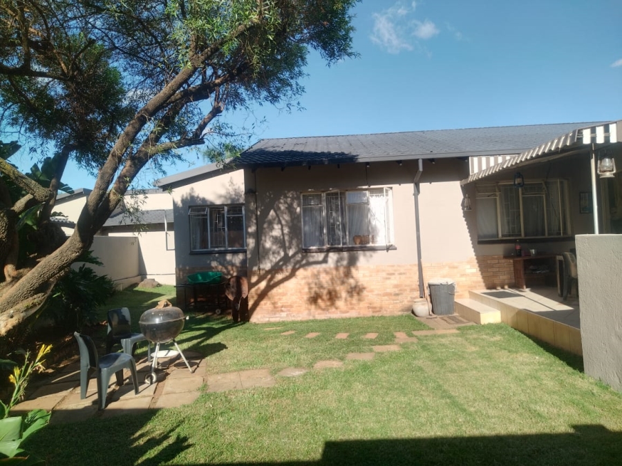 3 Bedroom Property for Sale in Florauna Gauteng