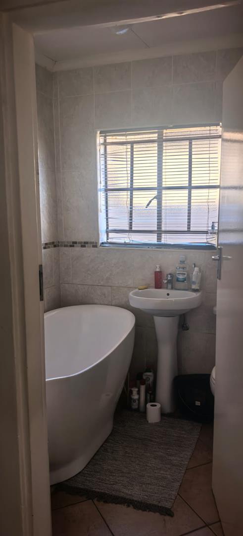 3 Bedroom Property for Sale in Soshanguve VV Gauteng