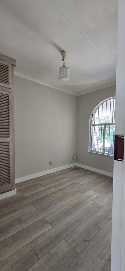 4 Bedroom Property for Sale in Garsfontein Gauteng