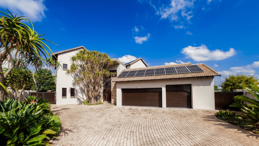 6 Bedroom Property for Sale in Midfield Estate Gauteng