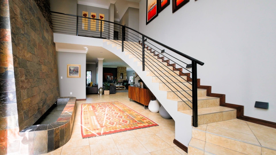 6 Bedroom Property for Sale in Midfield Estate Gauteng