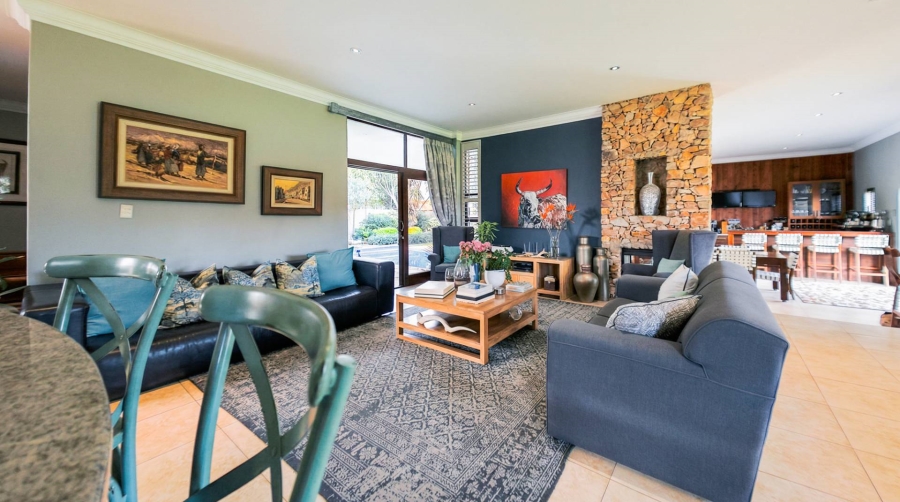 6 Bedroom Property for Sale in Midfield Estate Gauteng