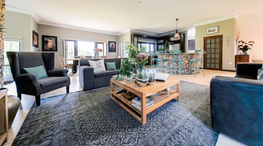 6 Bedroom Property for Sale in Midfield Estate Gauteng