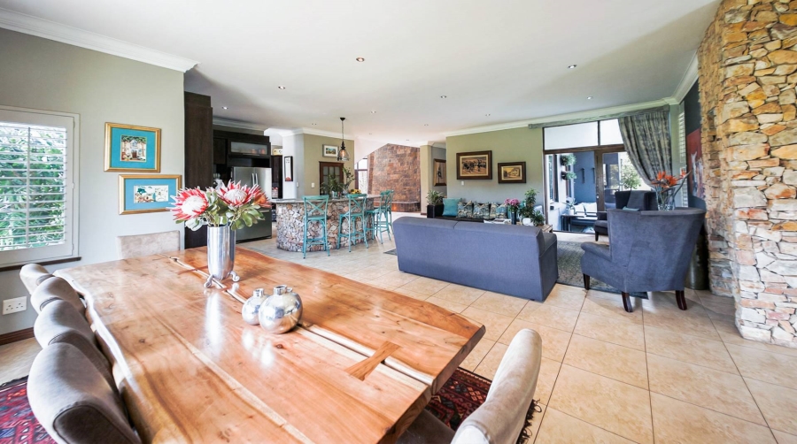 6 Bedroom Property for Sale in Midfield Estate Gauteng