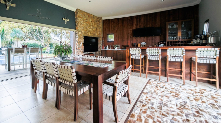 6 Bedroom Property for Sale in Midfield Estate Gauteng