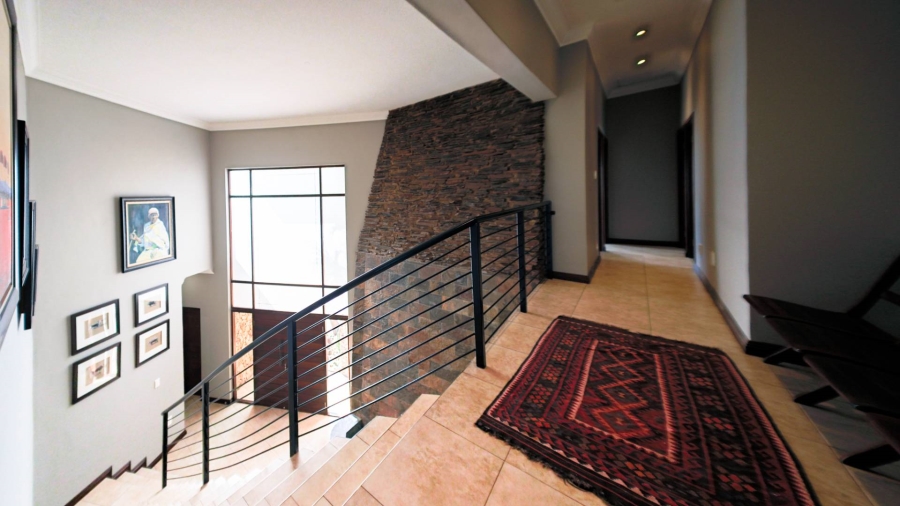6 Bedroom Property for Sale in Midfield Estate Gauteng