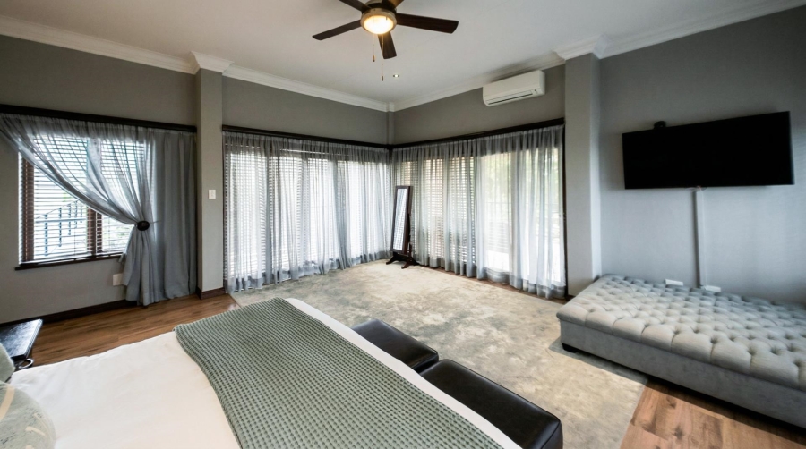 6 Bedroom Property for Sale in Midfield Estate Gauteng