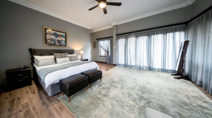 6 Bedroom Property for Sale in Midfield Estate Gauteng