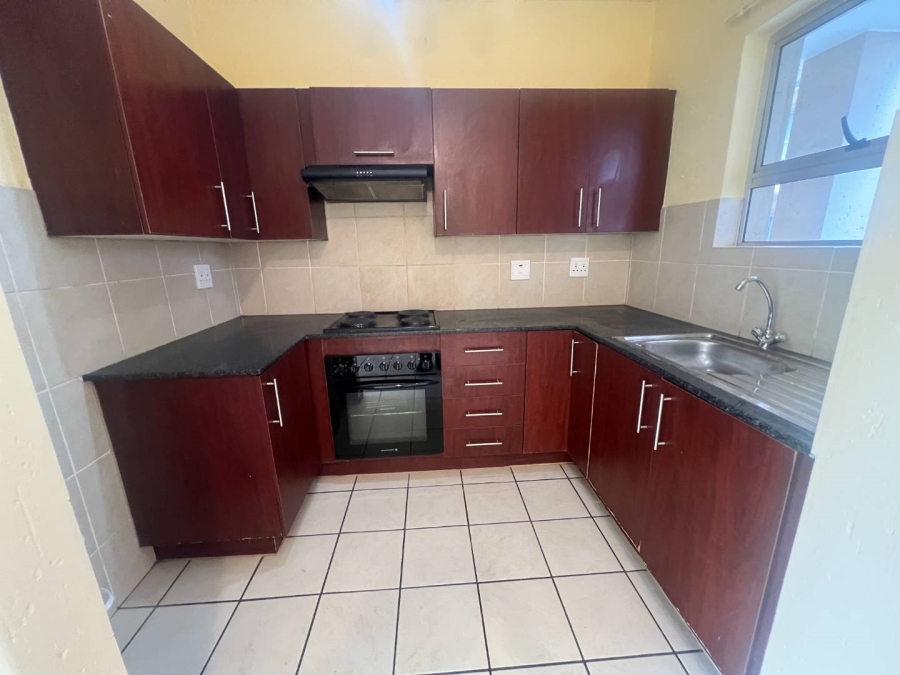 To Let 1 Bedroom Property for Rent in Randburg Gauteng