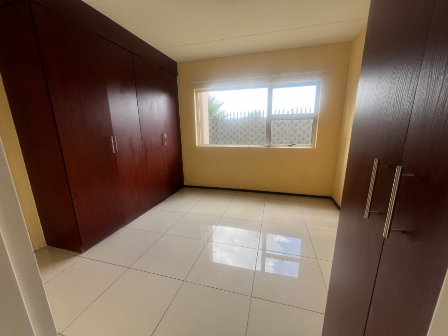 To Let 1 Bedroom Property for Rent in Randburg Gauteng