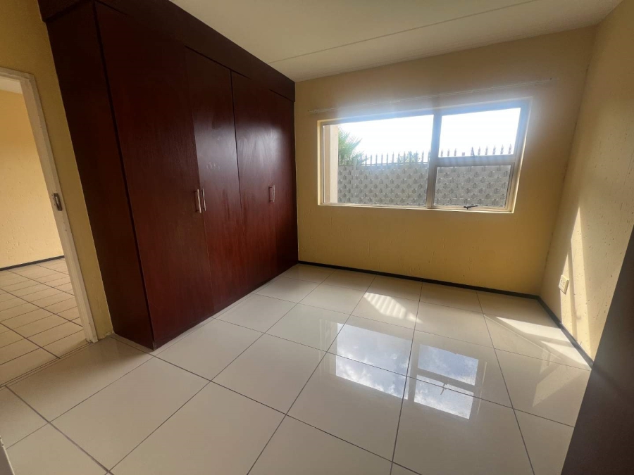 To Let 1 Bedroom Property for Rent in Randburg Gauteng