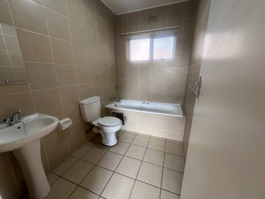 To Let 1 Bedroom Property for Rent in Randburg Gauteng