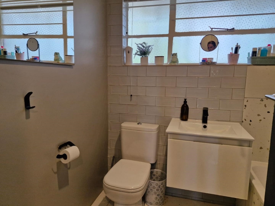 1 Bedroom Property for Sale in Benmore Gauteng