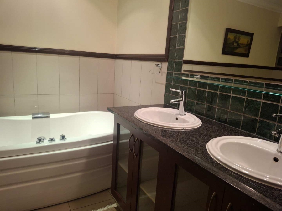 To Let 2 Bedroom Property for Rent in Morningside Gauteng