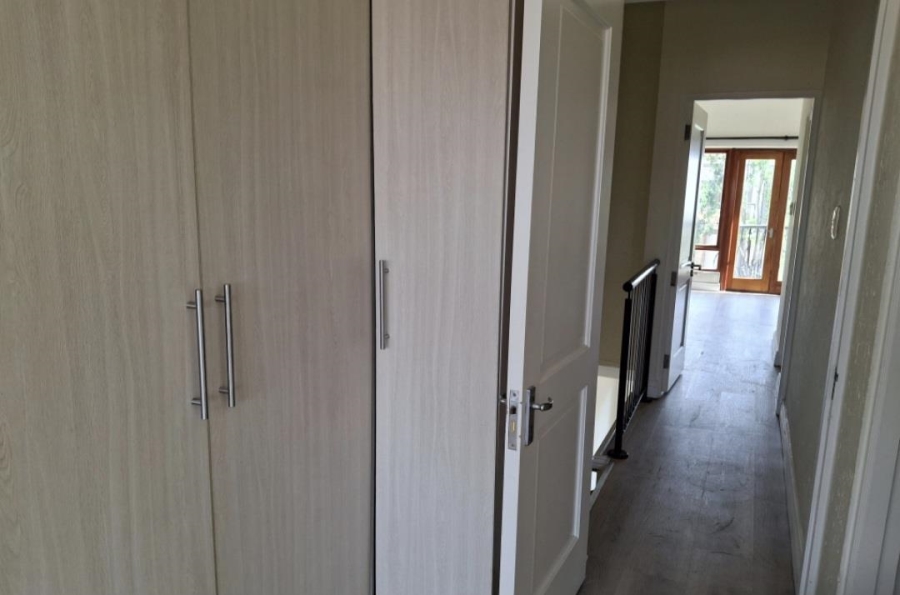 To Let 2 Bedroom Property for Rent in Morningside Gauteng