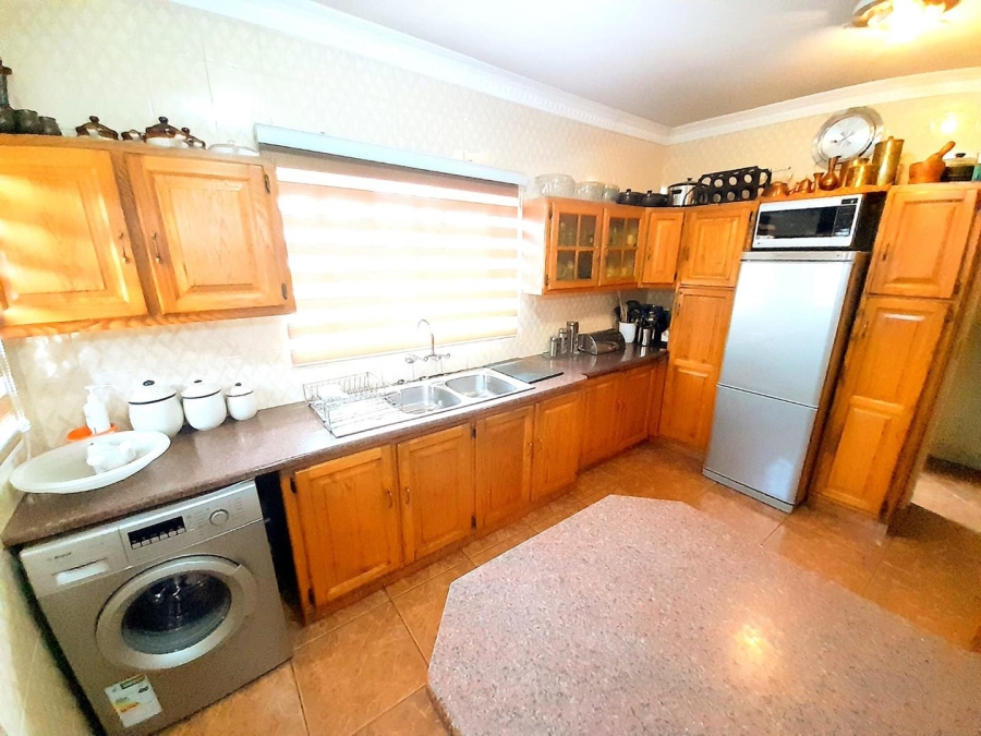 3 Bedroom Property for Sale in Dube Gauteng