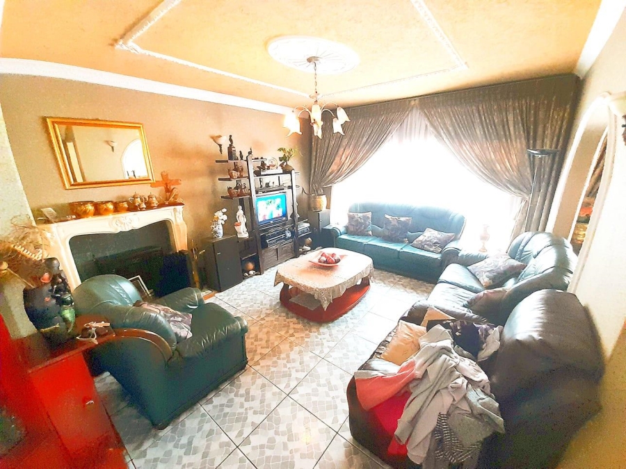 3 Bedroom Property for Sale in Dube Gauteng