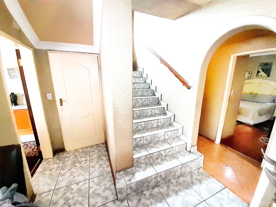 3 Bedroom Property for Sale in Dube Gauteng