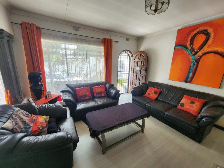 4 Bedroom Property for Sale in Verwoerdpark Gauteng