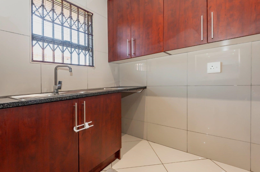 3 Bedroom Property for Sale in New Redruth Gauteng