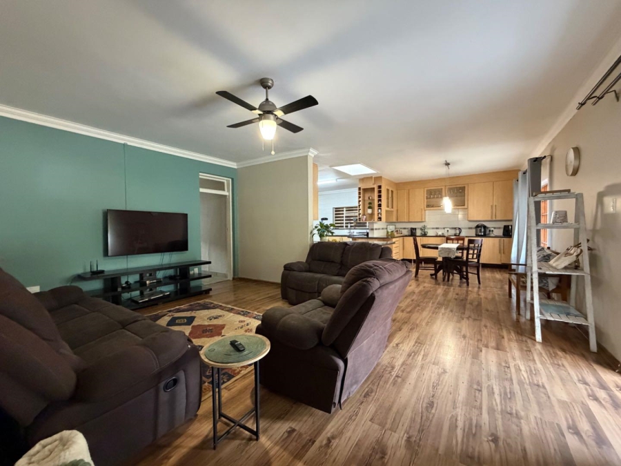 4 Bedroom Property for Sale in Randhart Gauteng