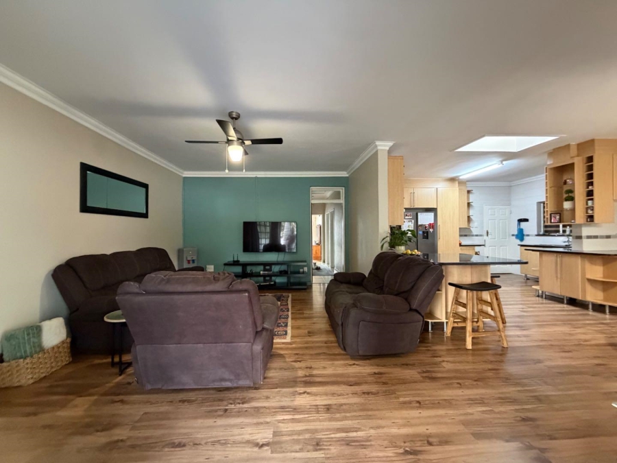 4 Bedroom Property for Sale in Randhart Gauteng