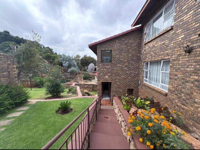 2 Bedroom Property for Sale in Ridgeway Gauteng