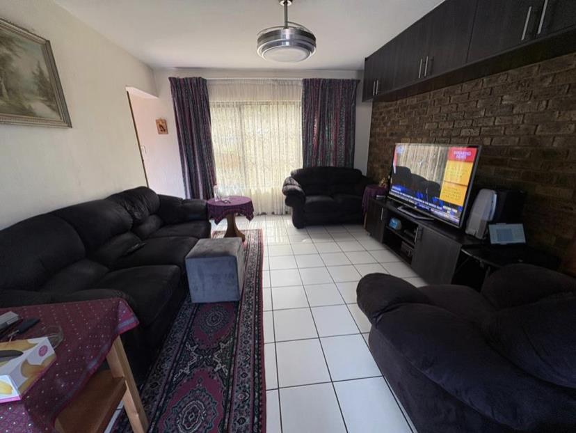 2 Bedroom Property for Sale in Ridgeway Gauteng