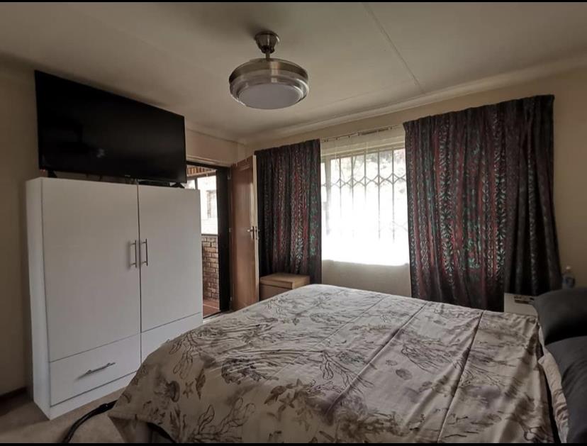2 Bedroom Property for Sale in Ridgeway Gauteng