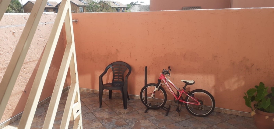 2 Bedroom Property for Sale in Raceview Gauteng