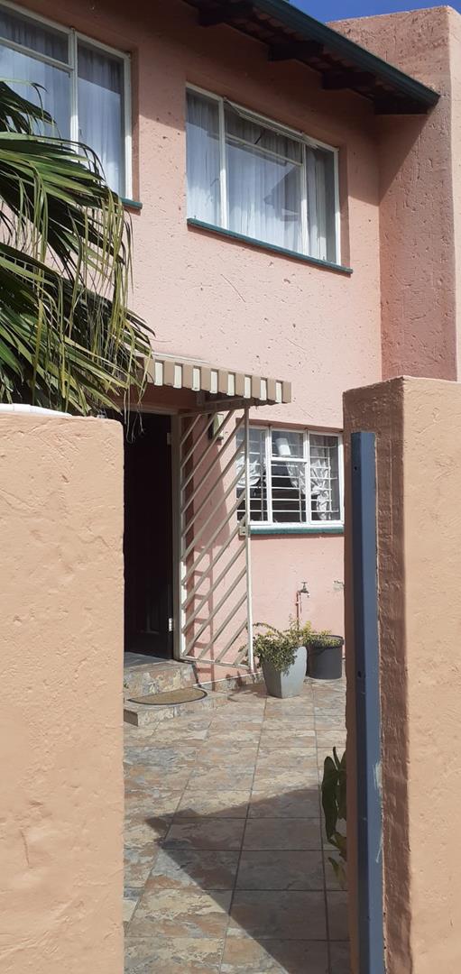 2 Bedroom Property for Sale in Raceview Gauteng