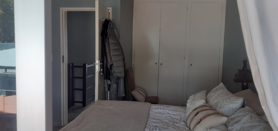 2 Bedroom Property for Sale in Raceview Gauteng