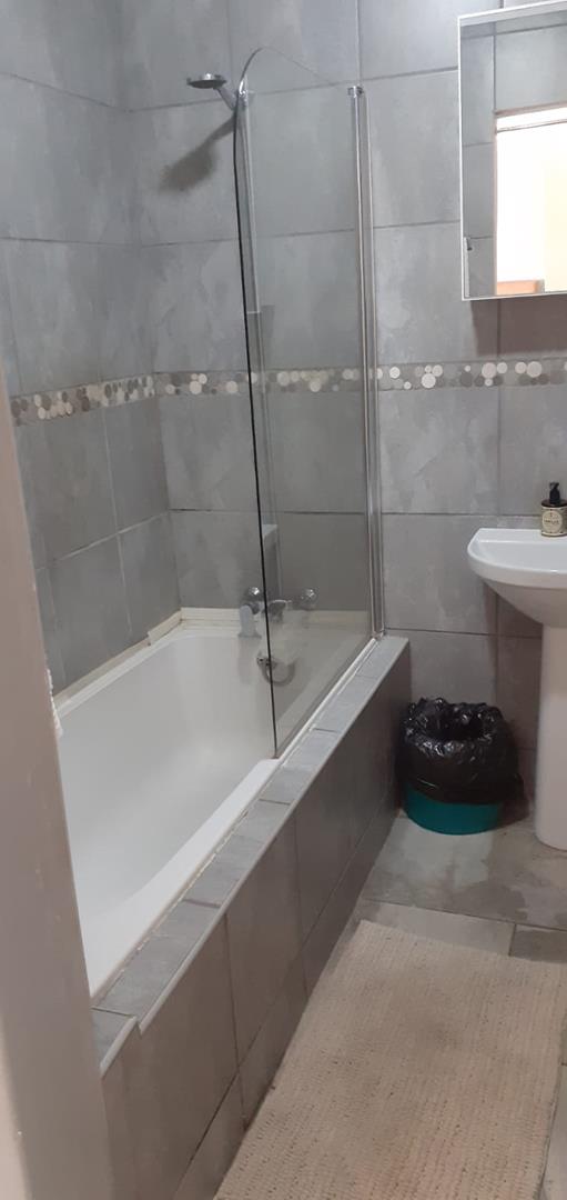 2 Bedroom Property for Sale in Raceview Gauteng