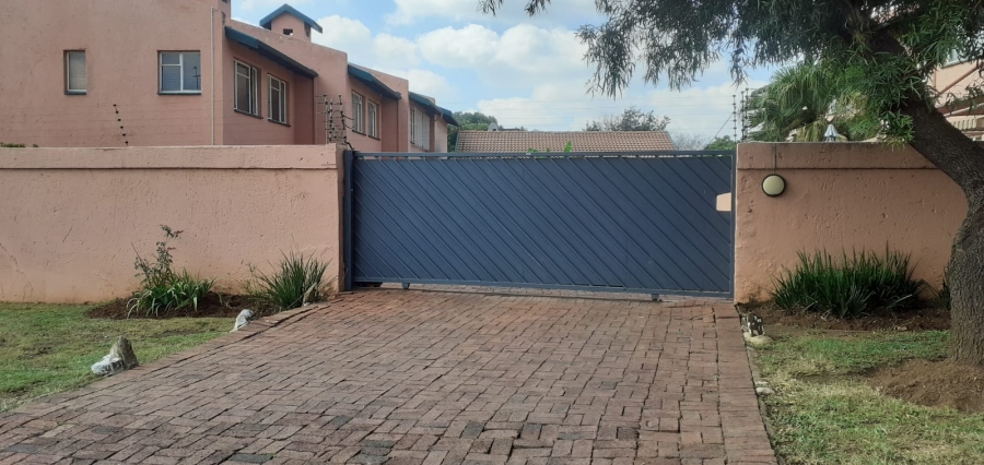 2 Bedroom Property for Sale in Raceview Gauteng
