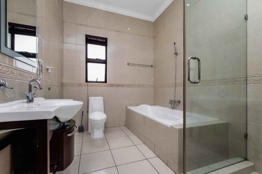 4 Bedroom Property for Sale in Fourways Gauteng