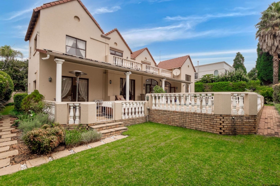 5 Bedroom Property for Sale in Dainfern Golf Estate Gauteng