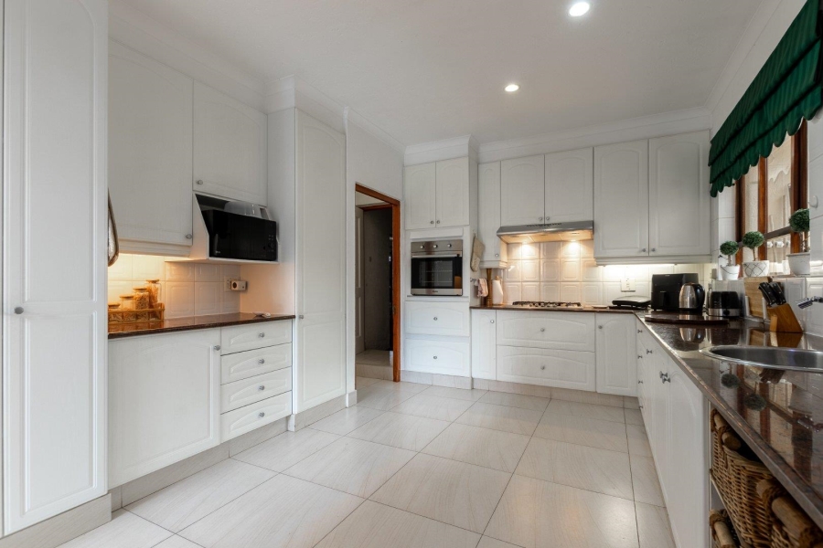 5 Bedroom Property for Sale in Dainfern Golf Estate Gauteng