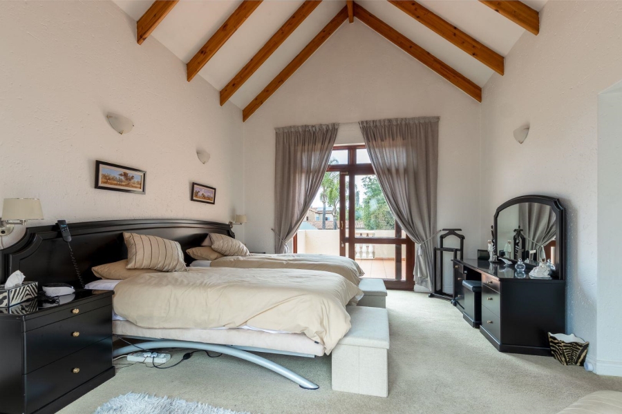 5 Bedroom Property for Sale in Dainfern Golf Estate Gauteng