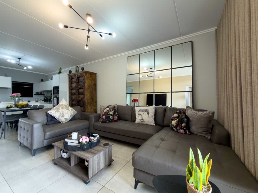 2 Bedroom Property for Sale in Eye of Africa Gauteng
