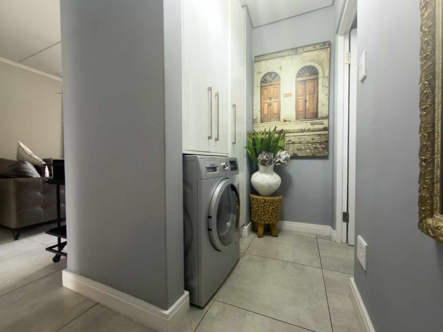2 Bedroom Property for Sale in Eye of Africa Gauteng